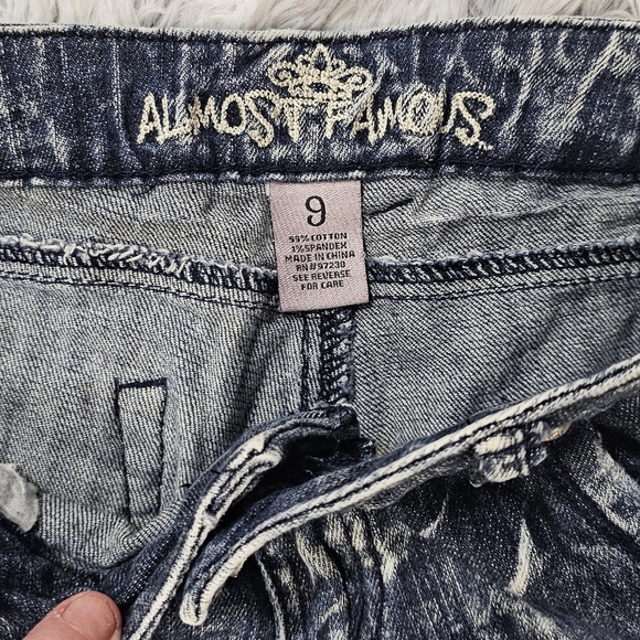 🛑$5🛑 FINAL PRICED ITEM! BUY NOW or BUNDLE TO SAVE MORE! - Picture 9 of 12